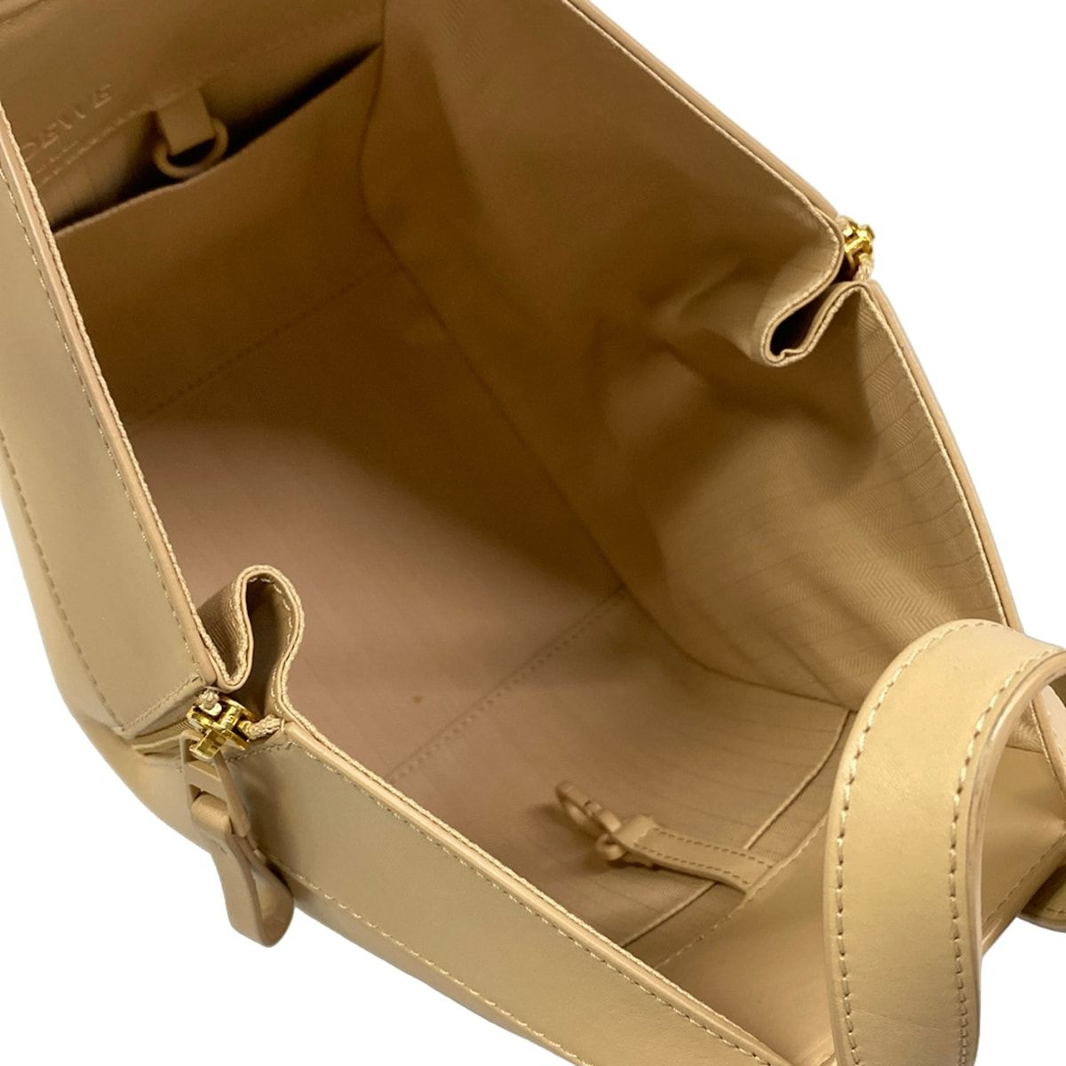 Loewe Handbag Hammock Bag Compact Beige — view 7
