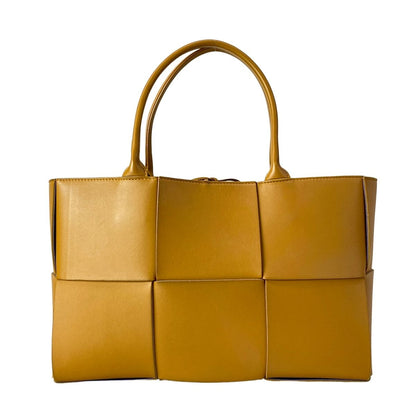 Bottega Veneta Tote the Arco Brown Leather — view 3