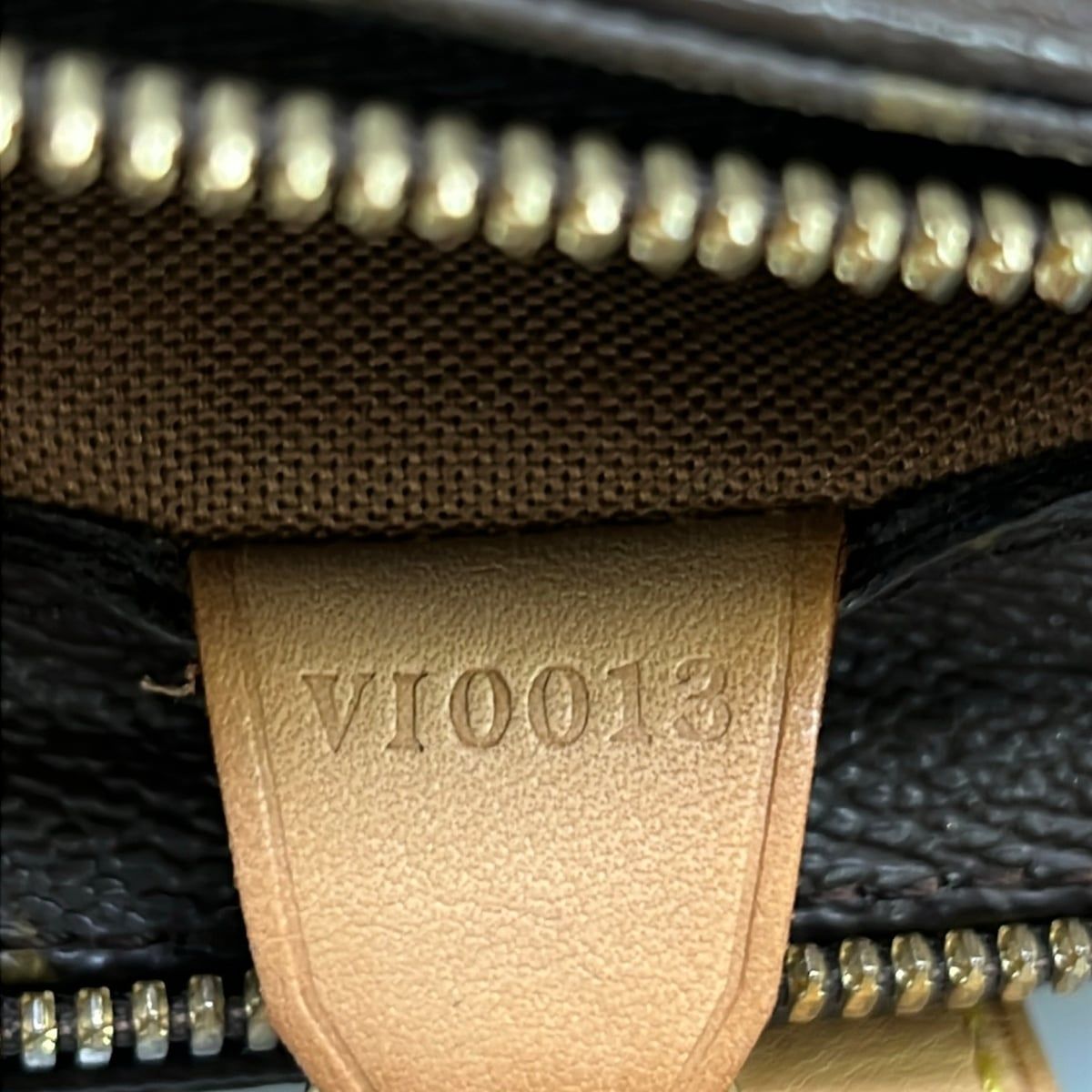 Louis Vuitton Shoulder Bag Monogram Cabas Piano — view 9