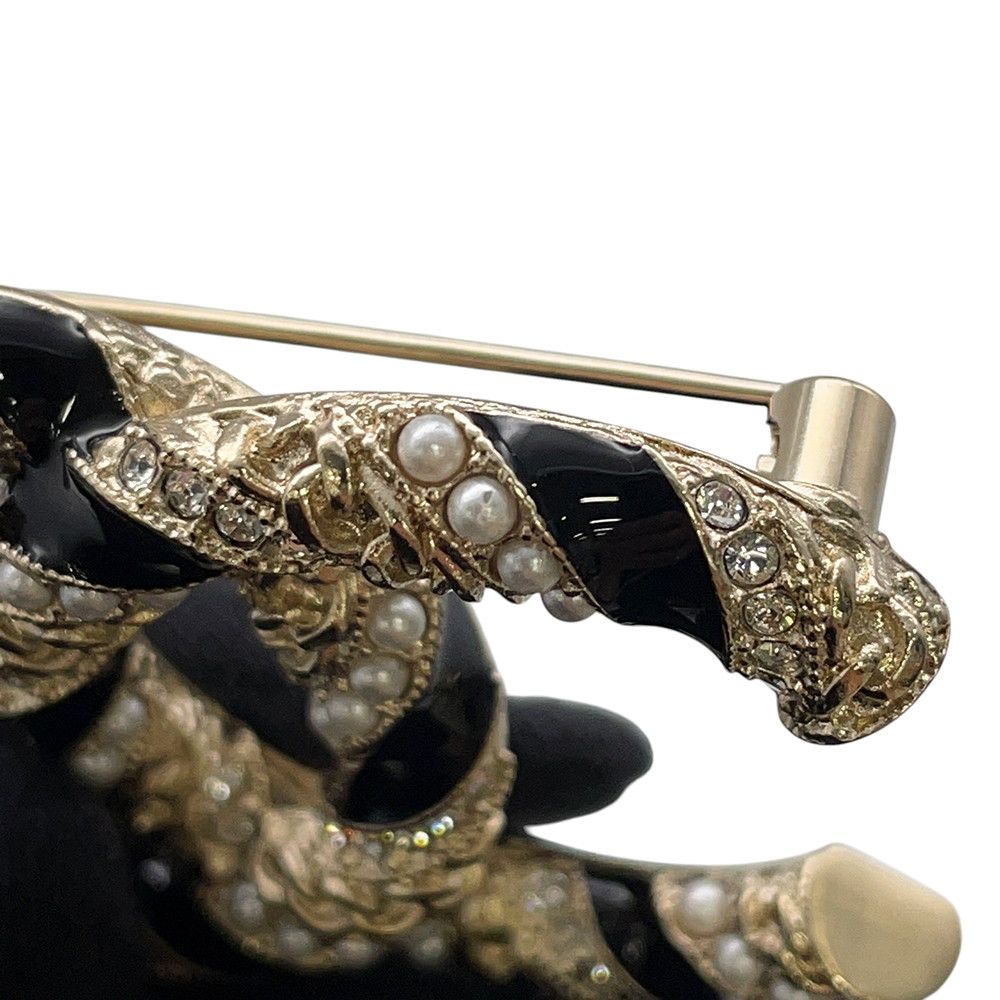 Chanel Brooch CC Logo Rhinestone Faux Pearl — view 6