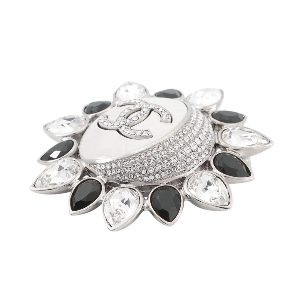 Chanel Brooch CC Logo Sun Rhinestone — view 2