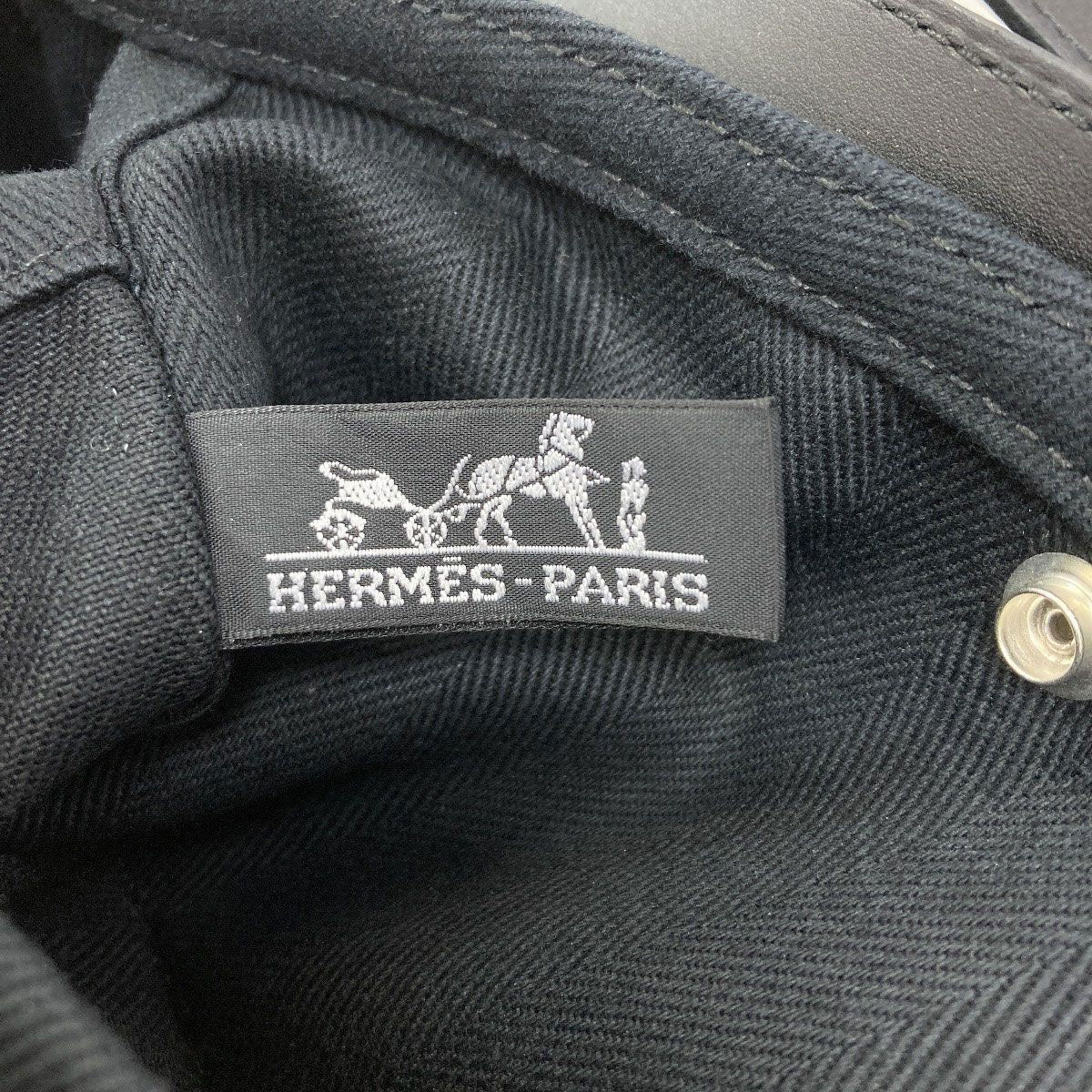 Hermes Valparaiso Long PM Handbag Toilet Blanc Calf — view 6