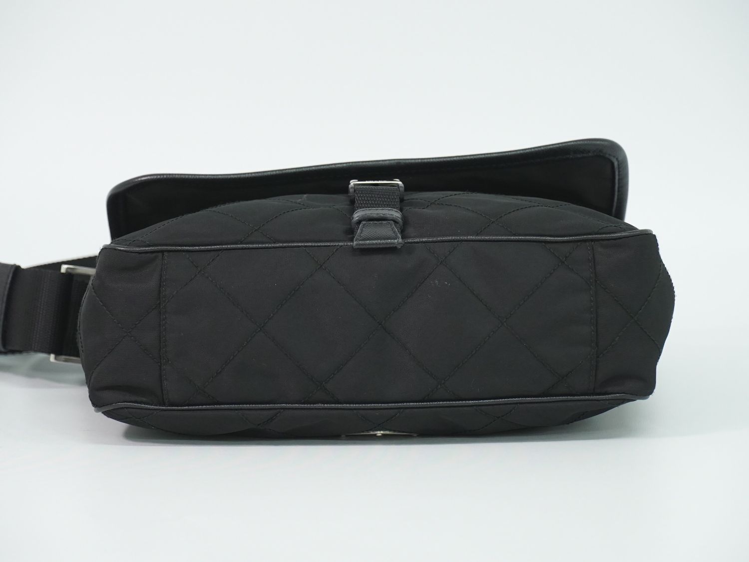 Prada Nylon Shoulder Bag Pochette Black — view 3