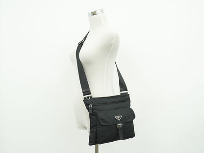 Prada Nylon Shoulder Bag Pochette Black — view 6