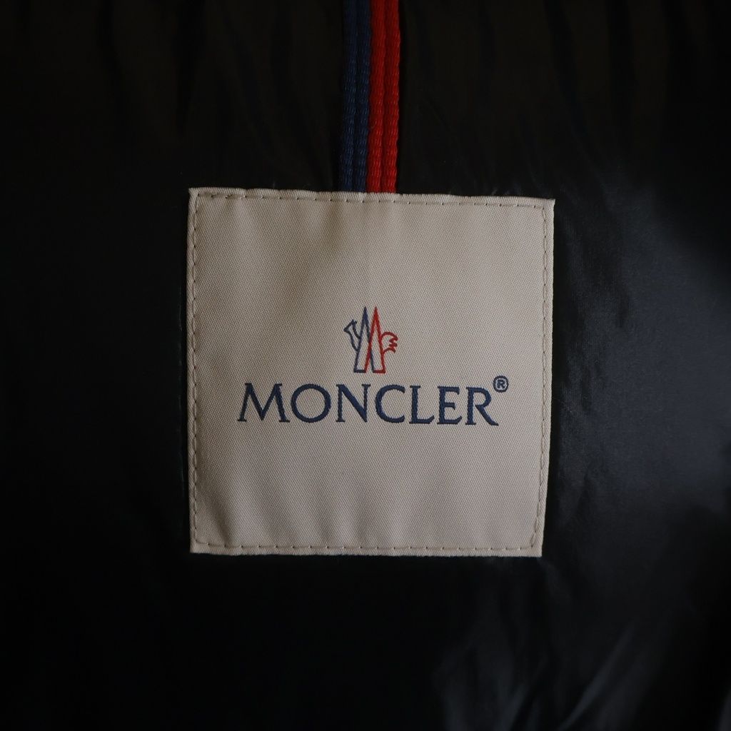 Moncler Wollaston Zip Up Jacket Black — view 7