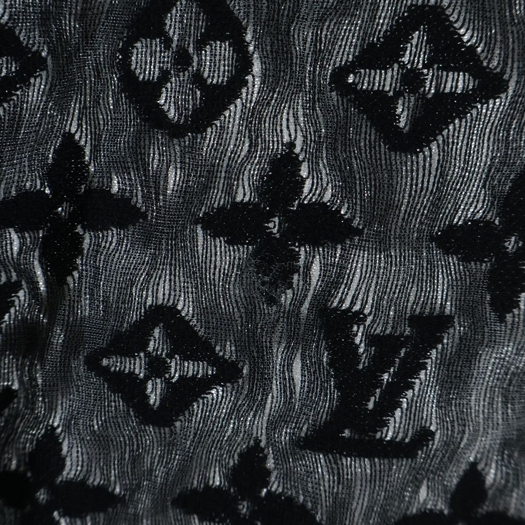 Louis Vuitton Monogram Thistle T-Shirt Black — view 5