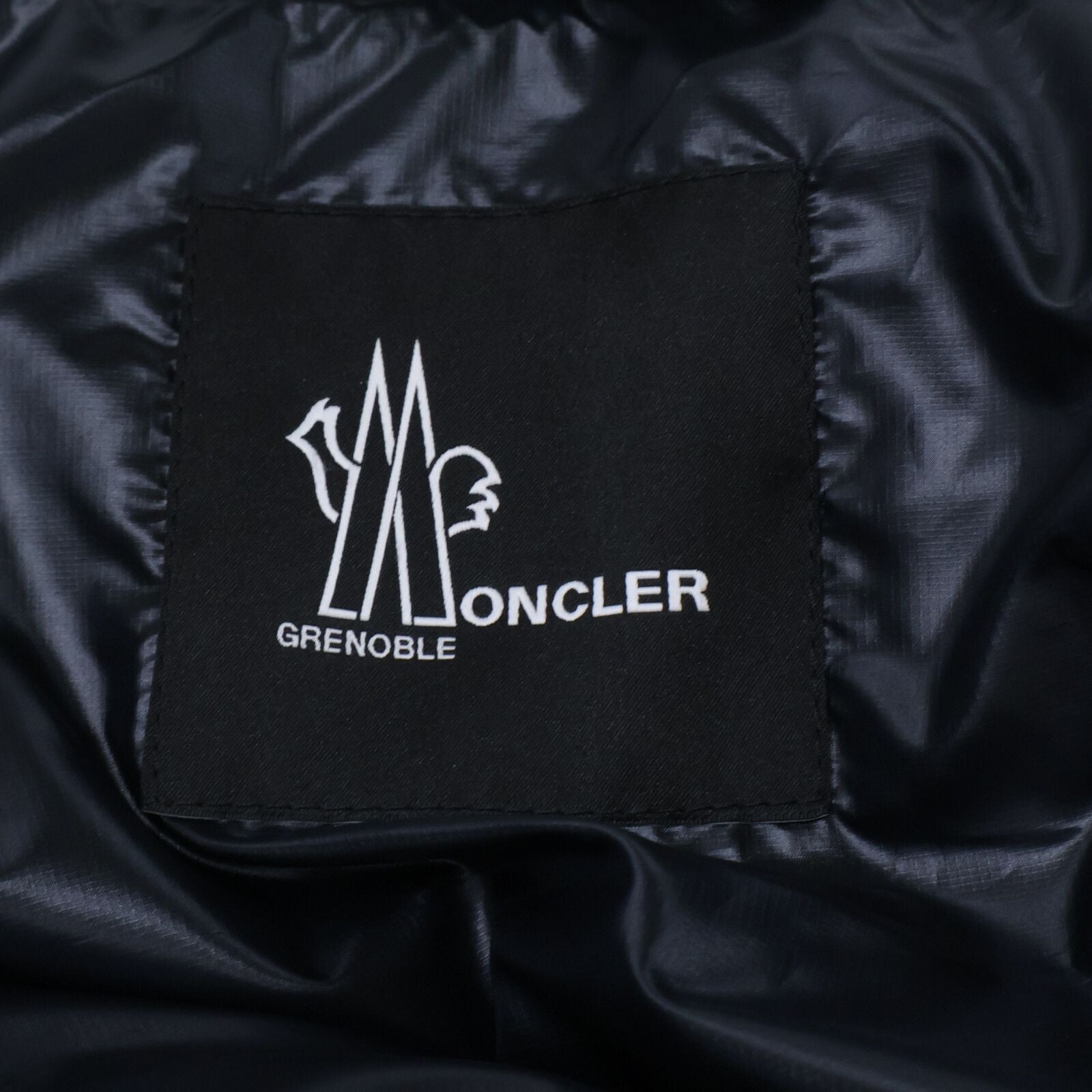 Moncler Grenoble Isorno Hoodie Down Jacket Suki — view 5