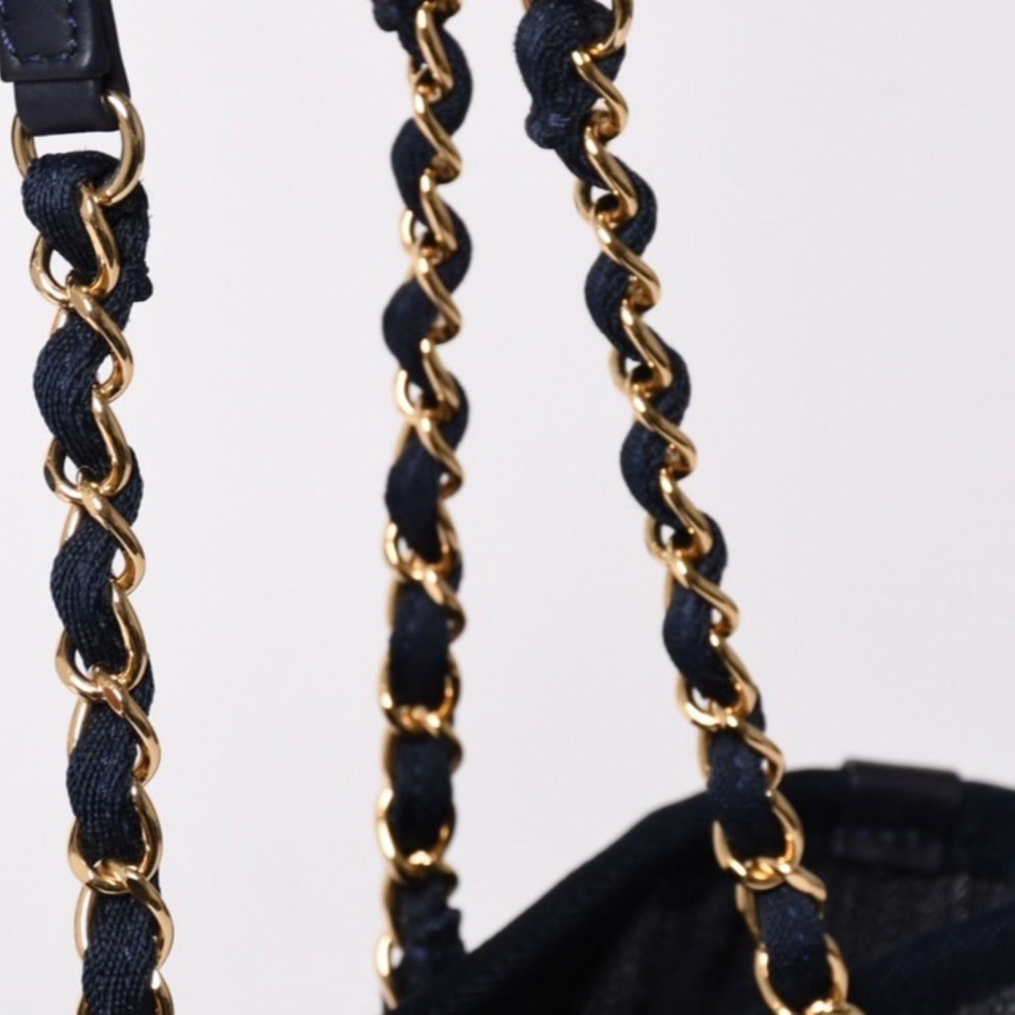 Chanel Deauville PM Chain Tote Shoulder Bag Denim Canvas CC Logo Navy Gold — view 5