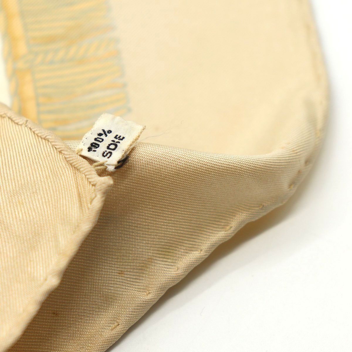 Hermes Carre 90 Scarf Vue du Carosse de Queen's Coronation Silk Beige — view 3