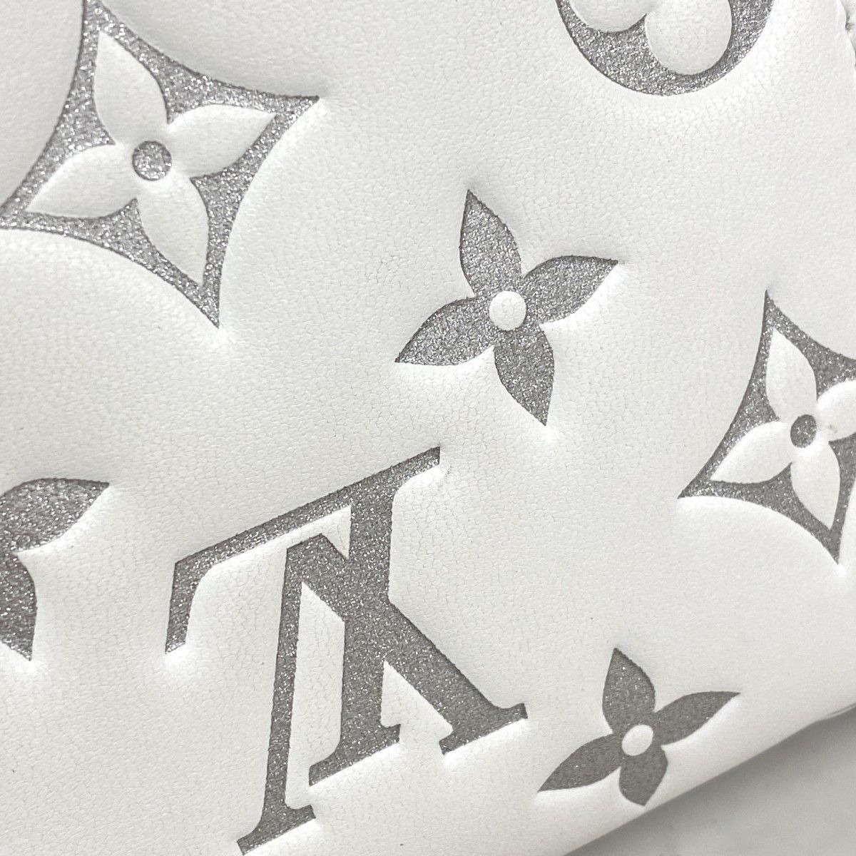 Louis Vuitton Wallet Koussin Zippy White — view 7