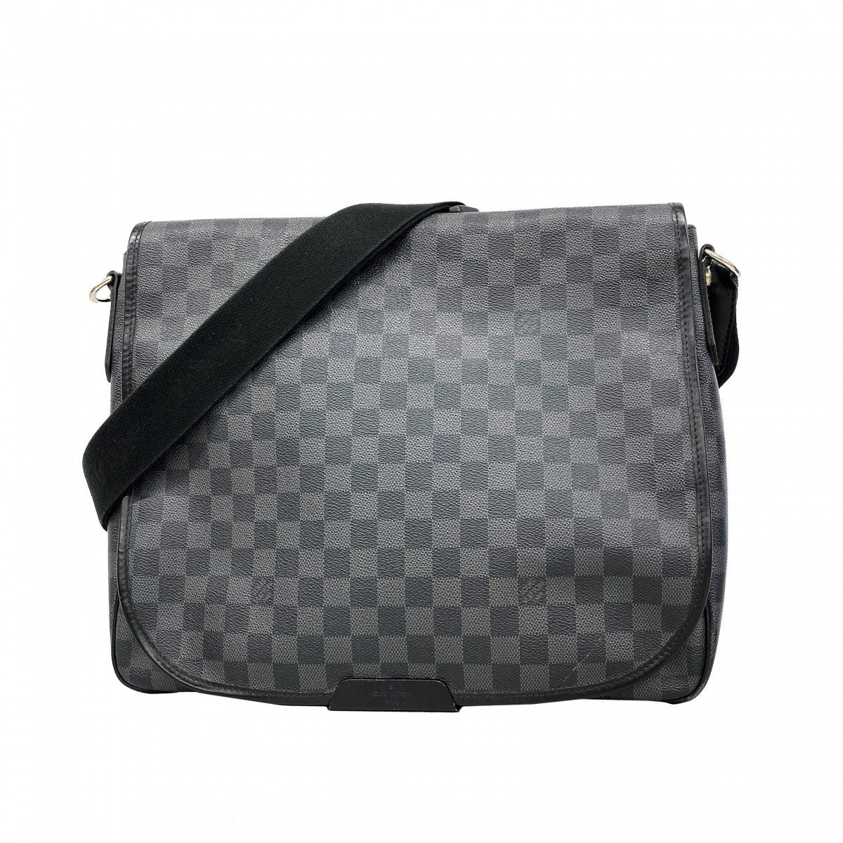 Louis Vuitton Shoulder Bag Damier Graphite Daniel GM Black