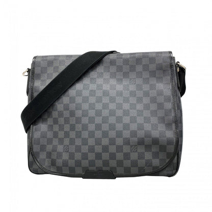 Louis Vuitton Shoulder Bag Damier Graphite Daniel GM Black