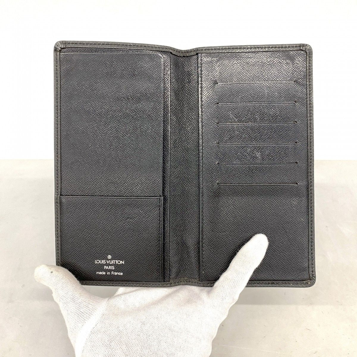 Louis Vuitton Long Bill Holder Taiga Porte-Billets Carte Cles Ardoise Wallet — view 3