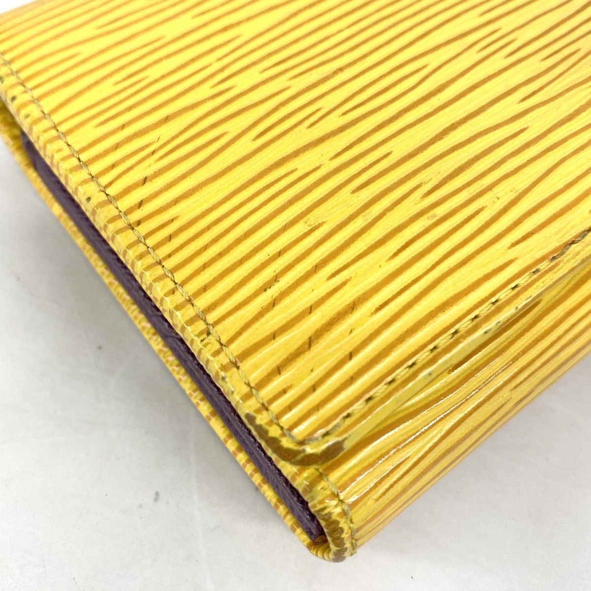 Louis Vuitton Wallet Epi Porte-Monnaie Viennois Tresor Tassili Yellow — view 6