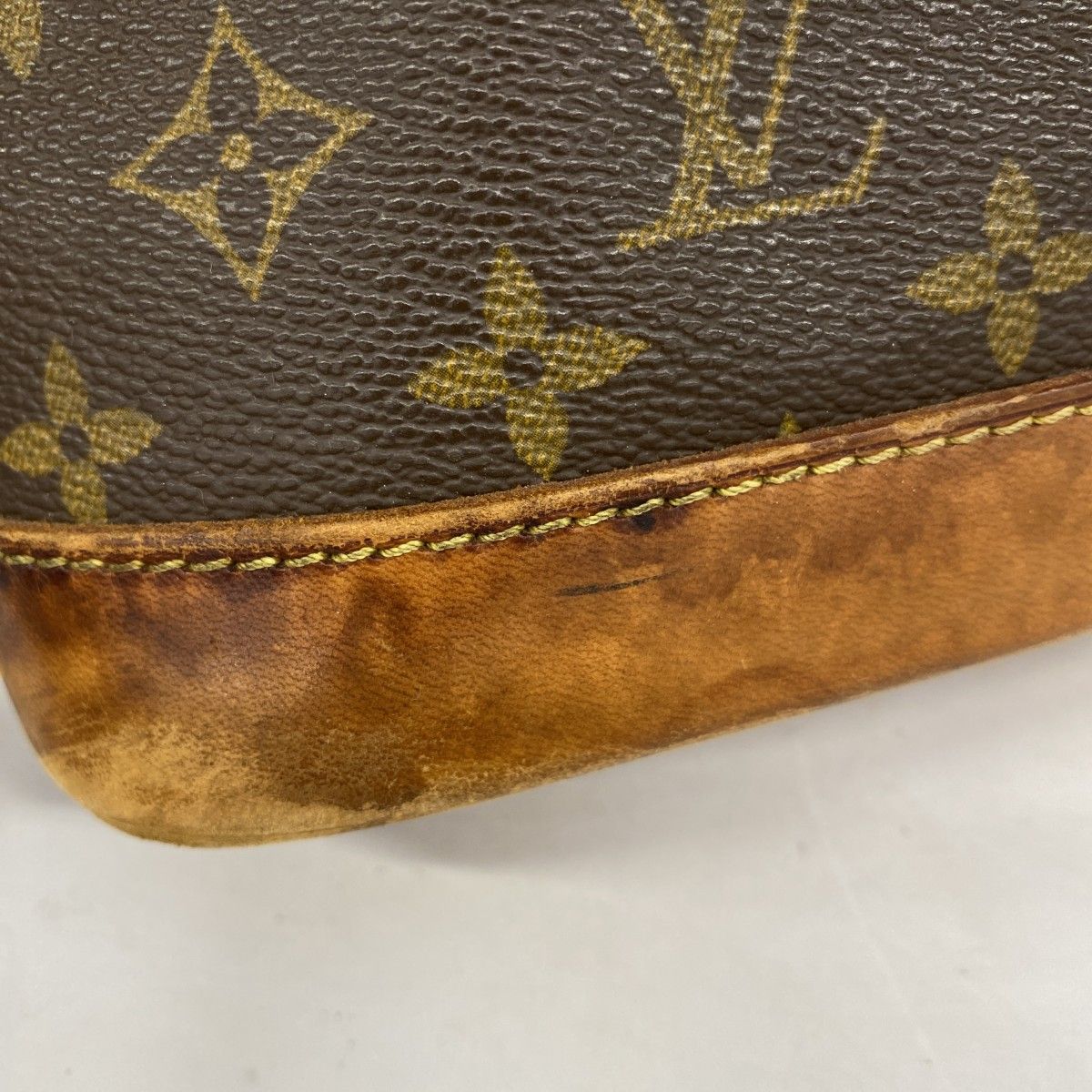 Louis Vuitton Handbag Monogram Alma Brown — view 7