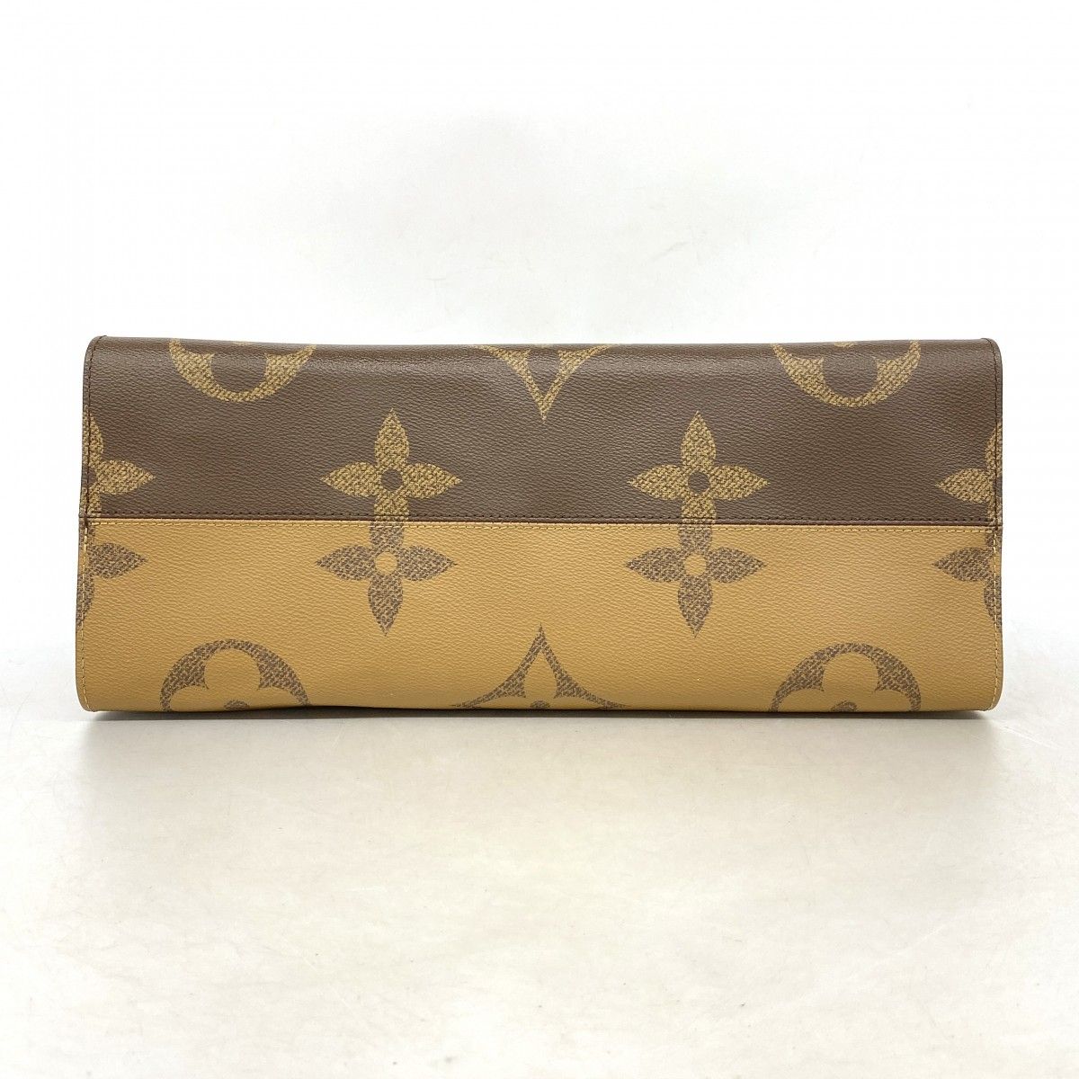 Louis Vuitton Tote Monogram Giant Reverse On The Go GM Brown 2-Way — view 3