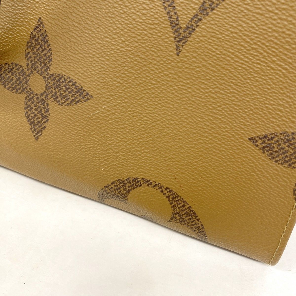Louis Vuitton Tote Monogram Giant Reverse On The Go GM Brown 2-Way — view 8