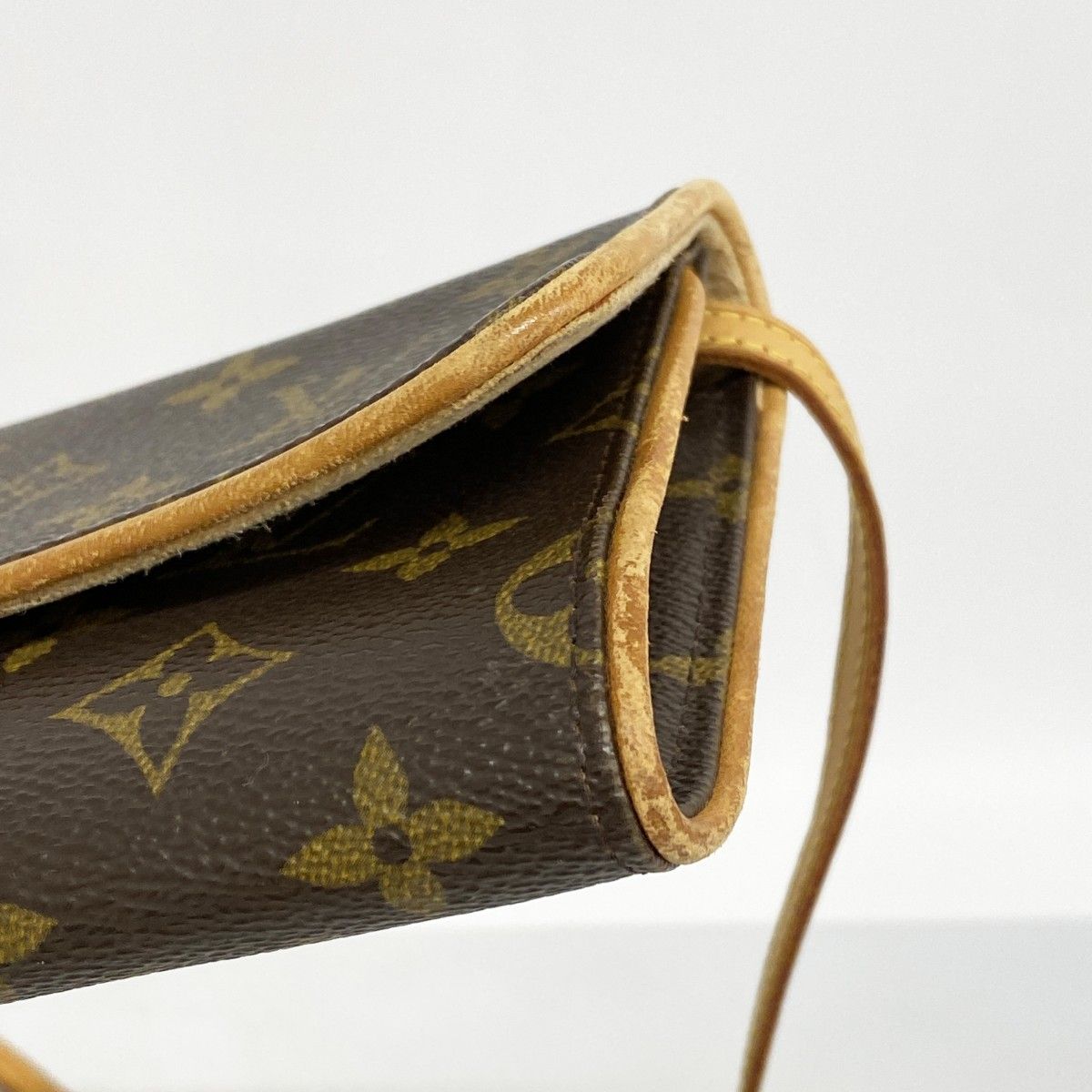 Louis Vuitton Shoulder Bag Monogram Pochette Twin GM Brown — view 6