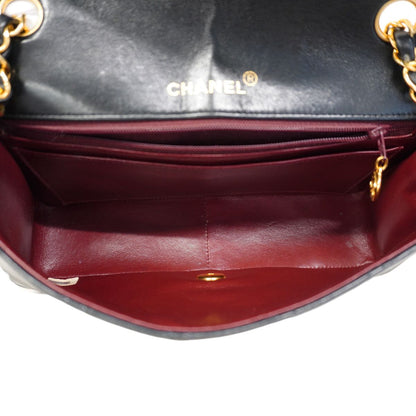 Chanel Shoulder Bag Diana Lambskin Black Gold — view 4