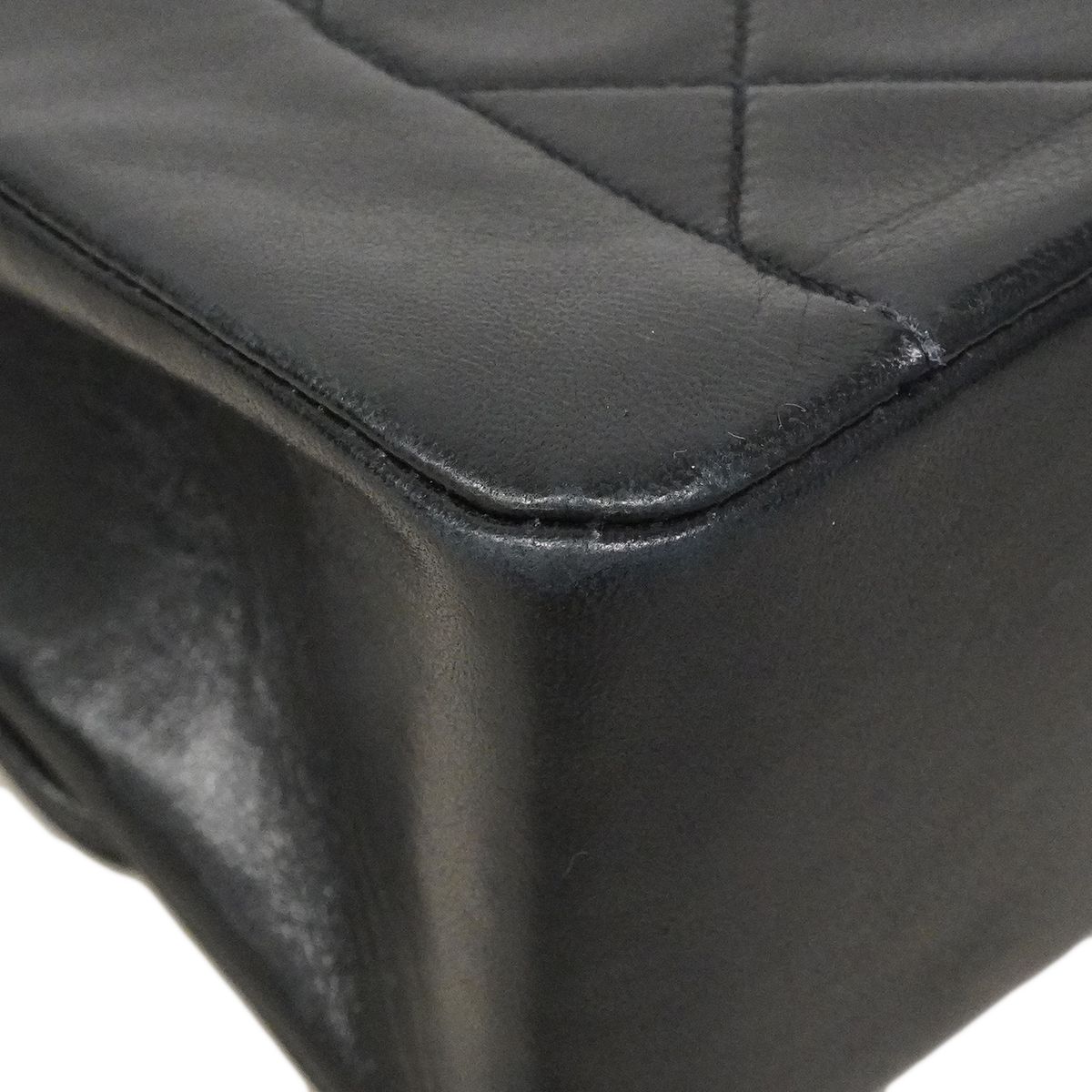 Chanel Shoulder Bag Diana Lambskin Black Gold — view 7