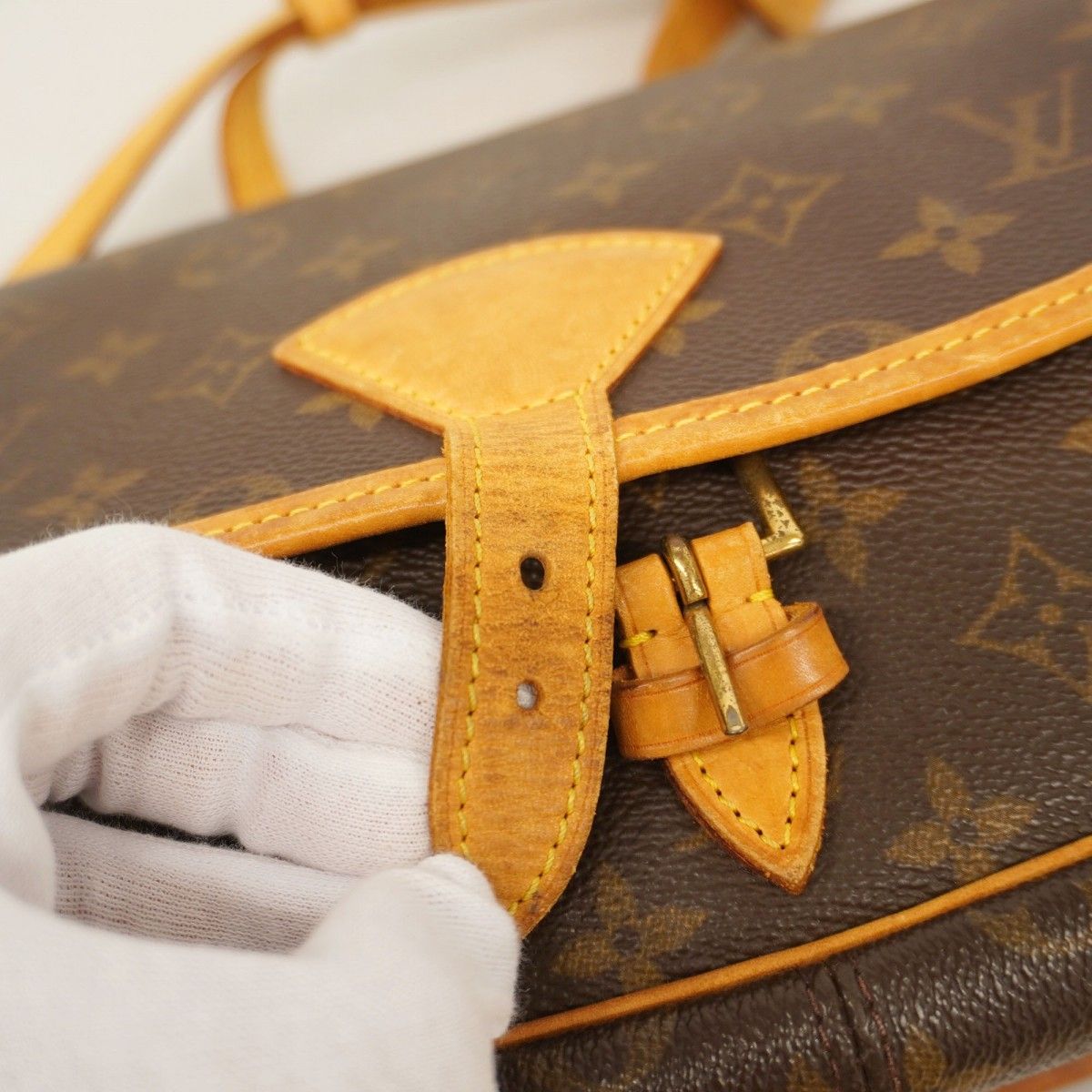 Louis Vuitton Shoulder Bag Monogram Sologne Brown — view 8