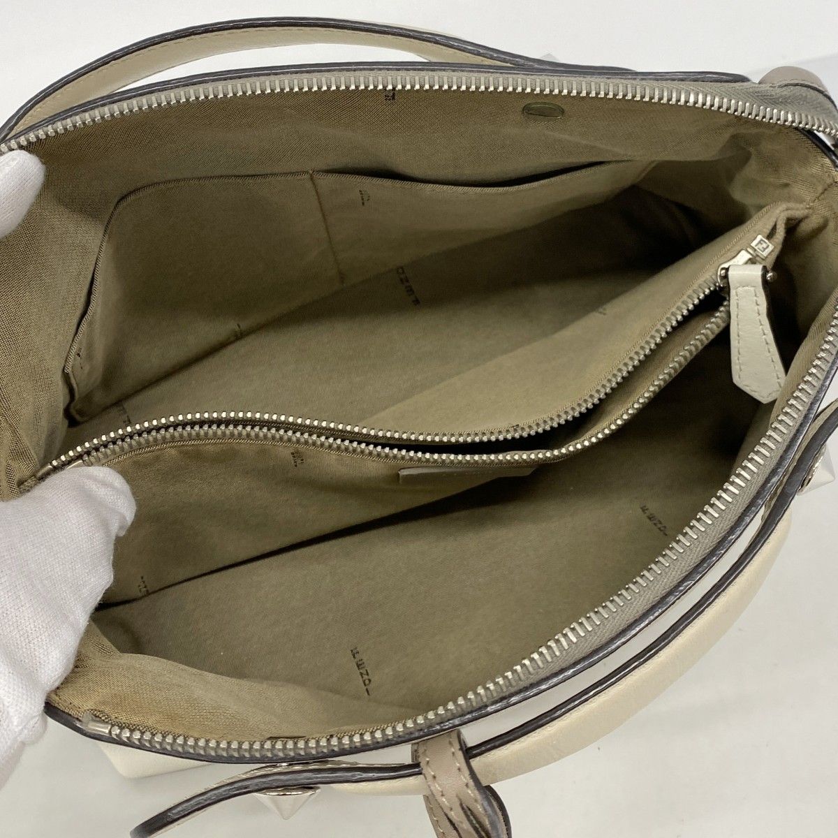 Fendi Handbag by the Way Leather Ivory Silver 2-Way — view 4