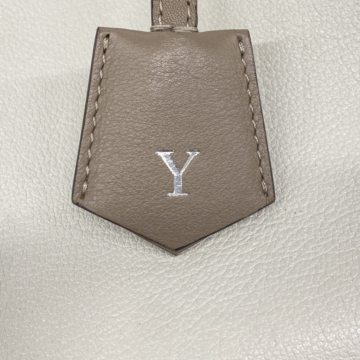 Fendi Handbag by the Way Leather Ivory Silver 2-Way — view 6
