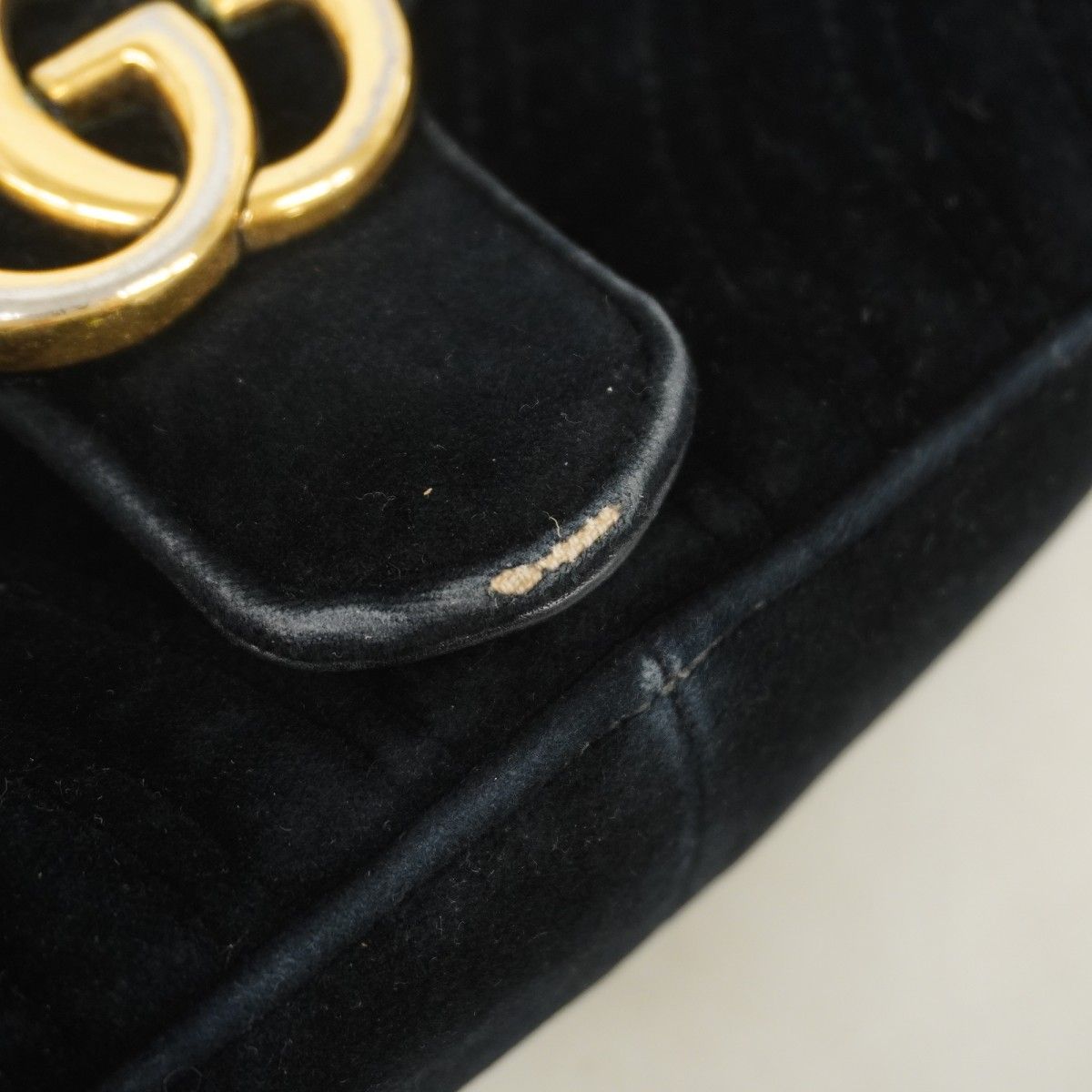 Gucci Shoulder Bag GG Marmont Suede Black Gold — view 6