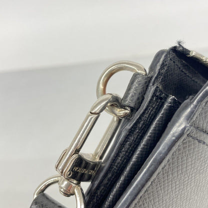 Louis Vuitton Wallet Taiga Zippy Dragonne Noir — view 6