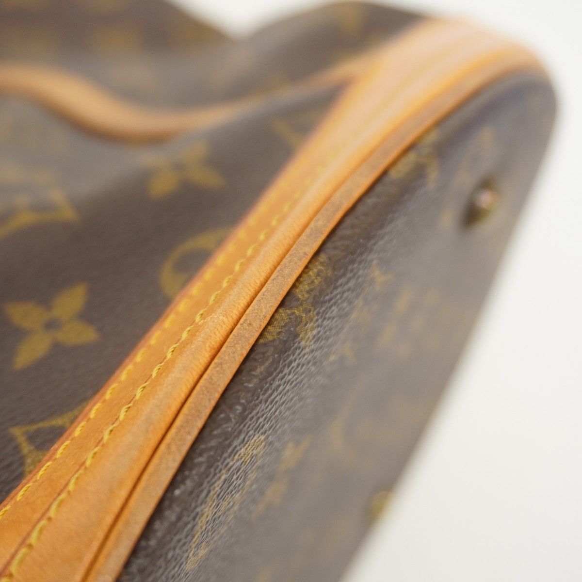 Louis Vuitton Tote Monogram Bucket GM Brown — view 8