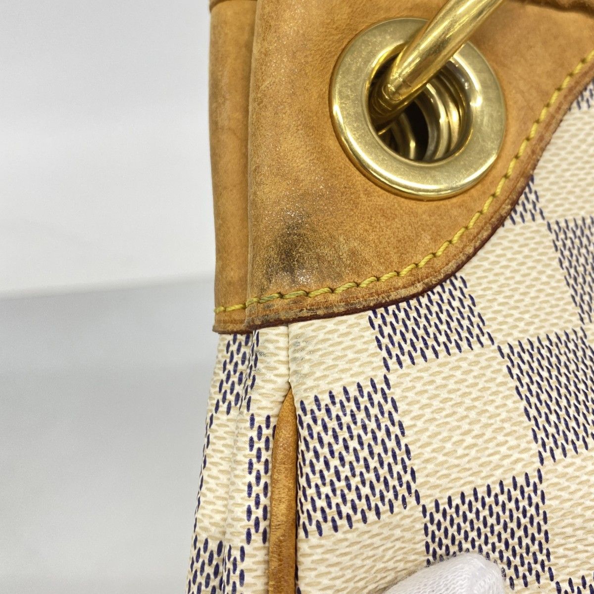 Louis Vuitton Shoulder Bag Damier Azur Galleria PM White — view 8