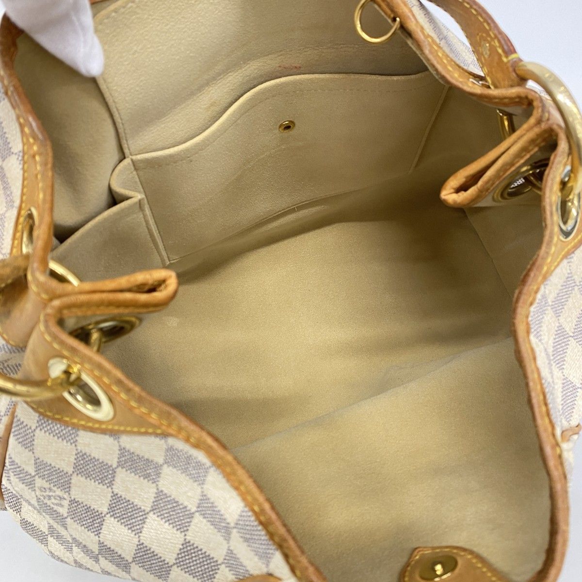 Louis Vuitton Shoulder Bag Damier Azur Galleria PM White — view 4