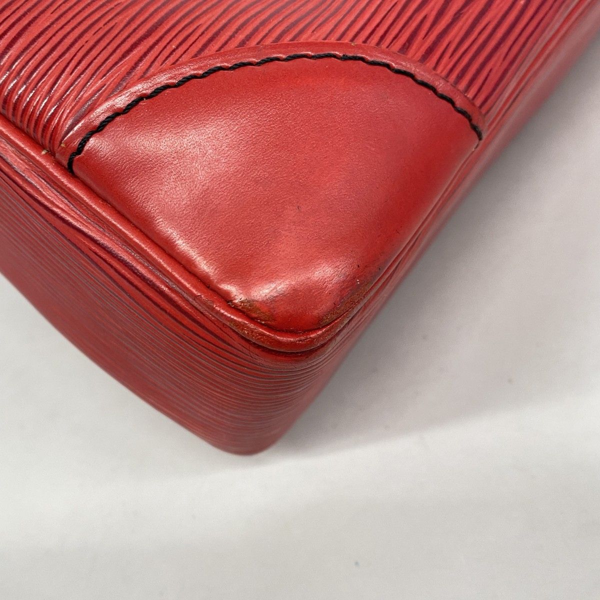Louis Vuitton Business Bag Epi Porte Documents Voyage Pdv Castilian — view 6