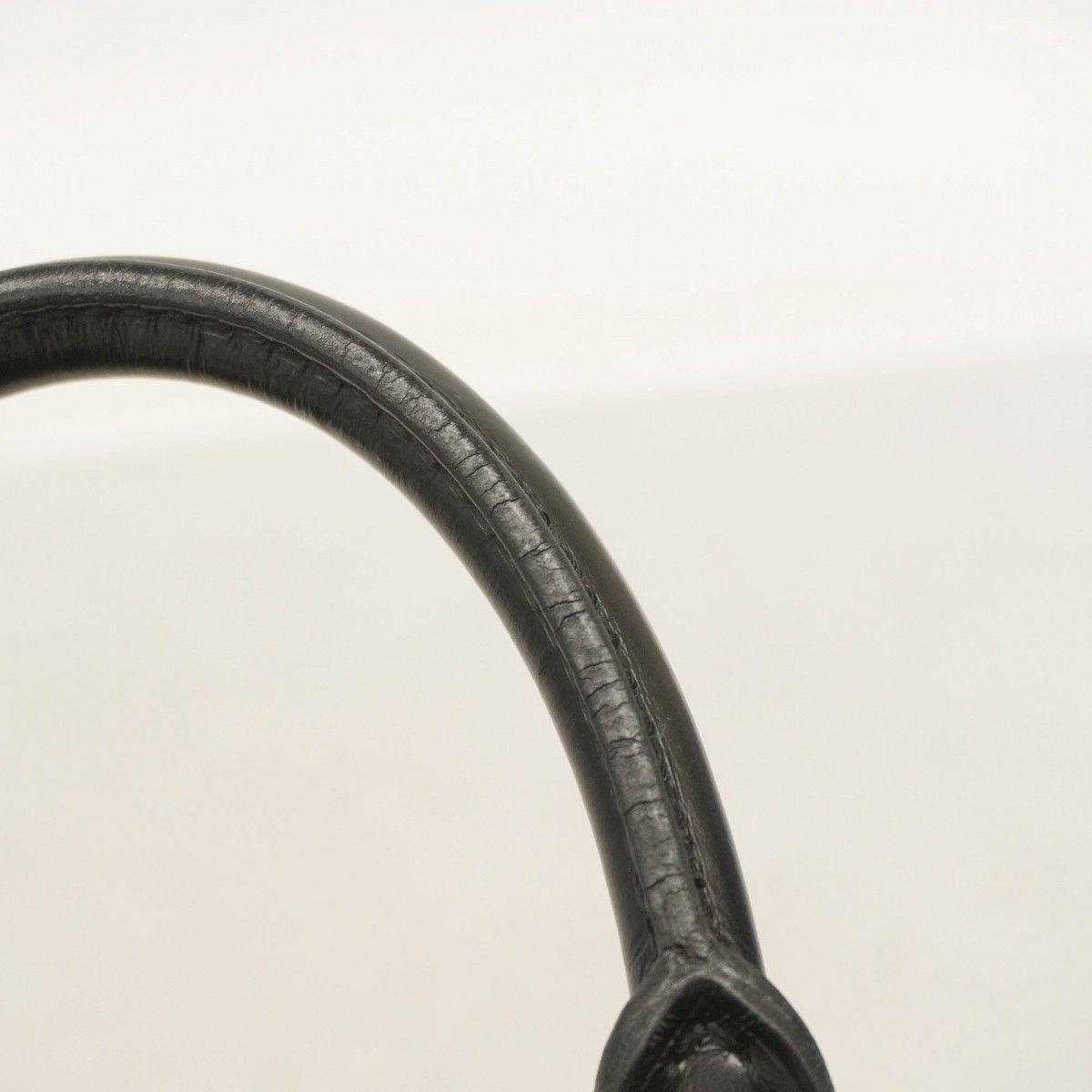 Louis Vuitton Handbag Epi Triangle Noir — view 8