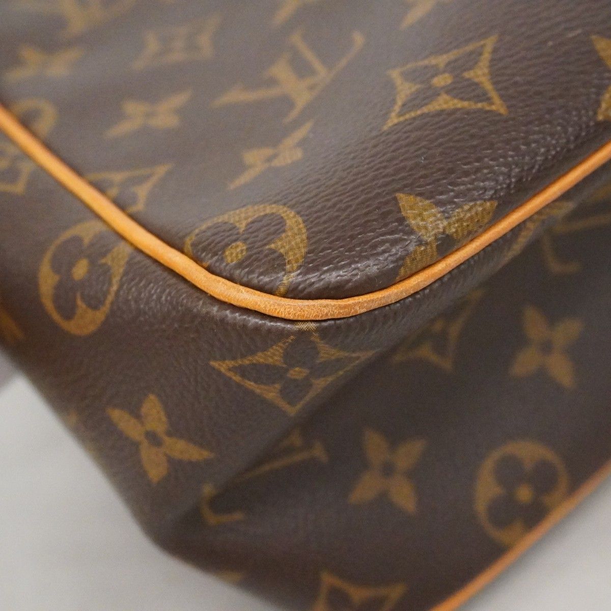 Louis Vuitton Shoulder Bag Monogram Viva Cite GM Brown — view 6