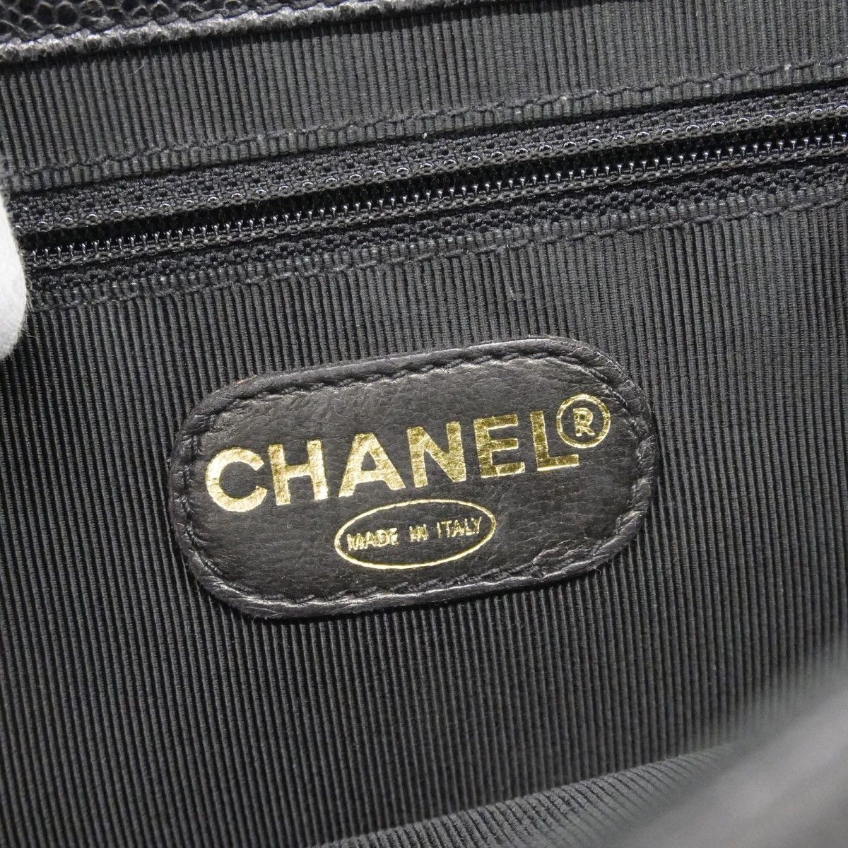 Chanel Shoulder Bag Triple Coco Caviar Leather Black Gold — view 5