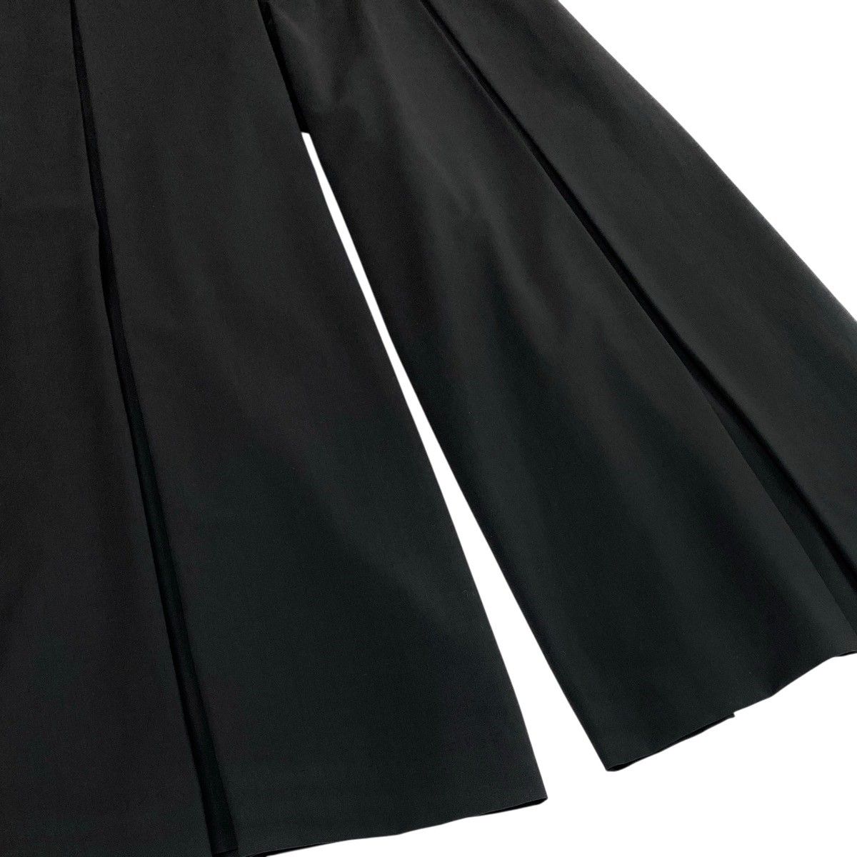 Chanel Boutique Vintage Wide Trousers High Waist CC Logo Gold Button Black Pants — view 7