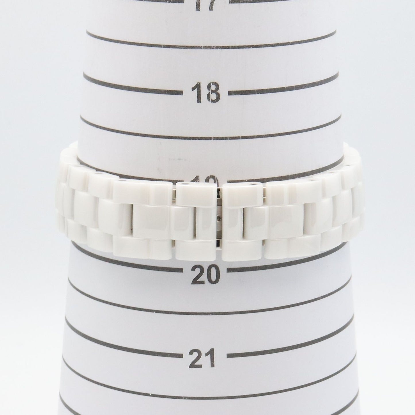 Chanel Watch Blue Light White Ceramic — view 7