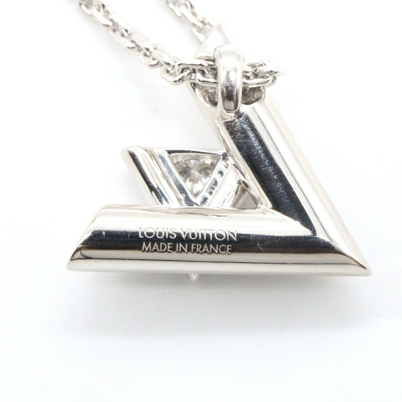 Louis Vuitton Necklace Pendentif GM Diamond 48.5 58.5 cm 18k White Gold — view 3