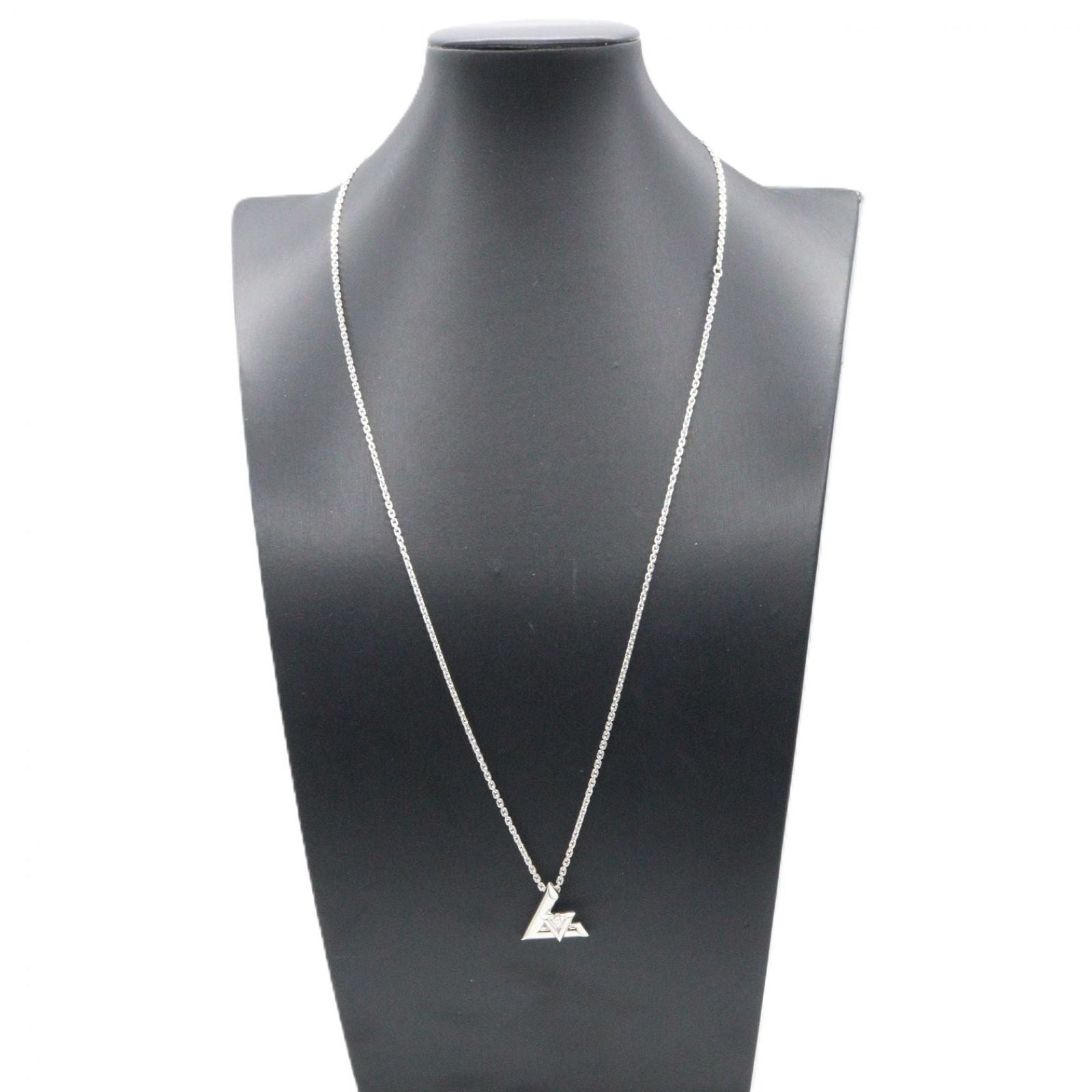 Louis Vuitton Necklace Pendentif GM Diamond 48.5 58.5 cm 18k White Gold — view 6
