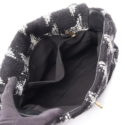 Chanel Shoulder Bag 19 Dizeneuf Quilted 2-Way Black White Fabric Leather 19 — view 3