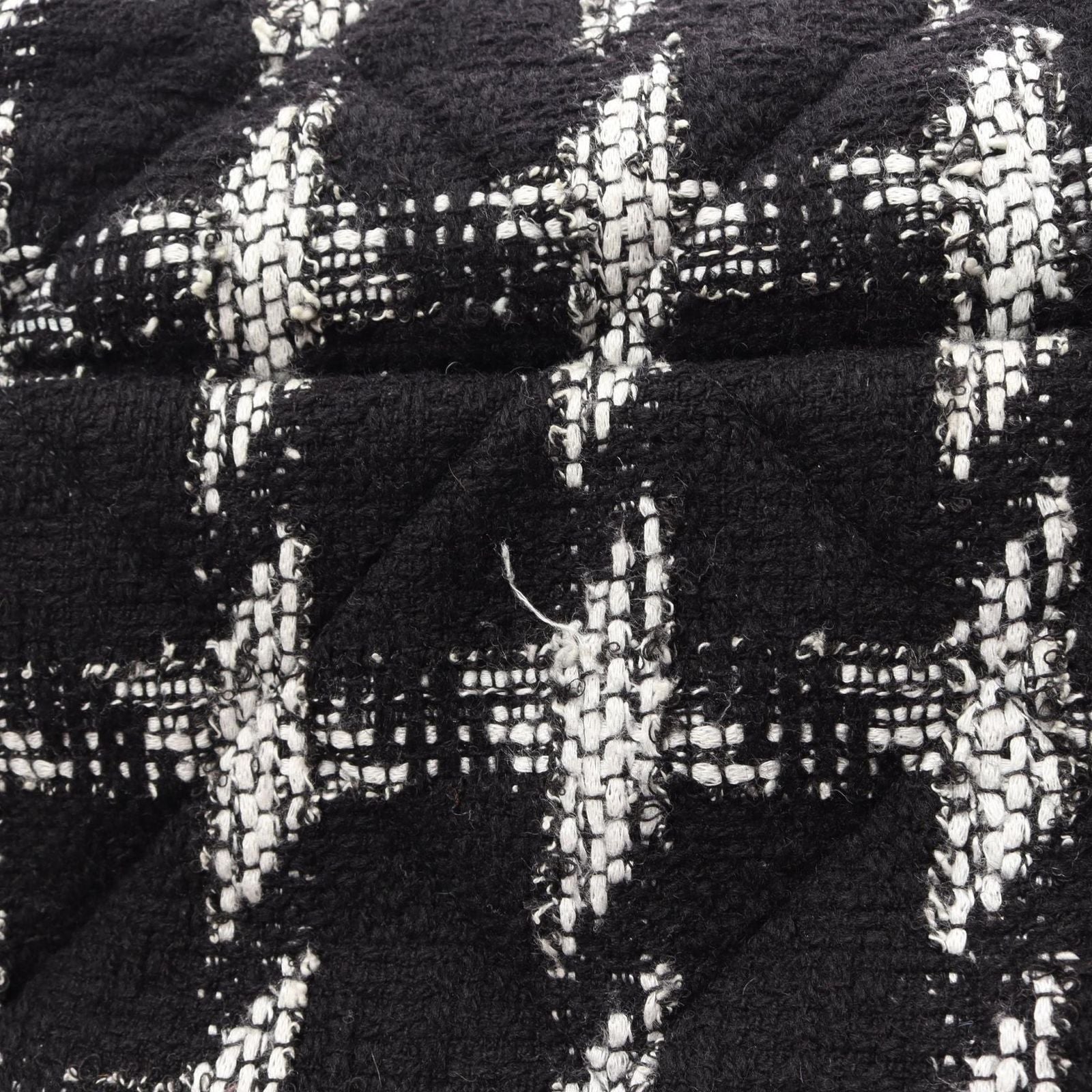 Chanel Shoulder Bag 19 Dizeneuf Quilted 2-Way Black White Fabric Leather 19 — view 7