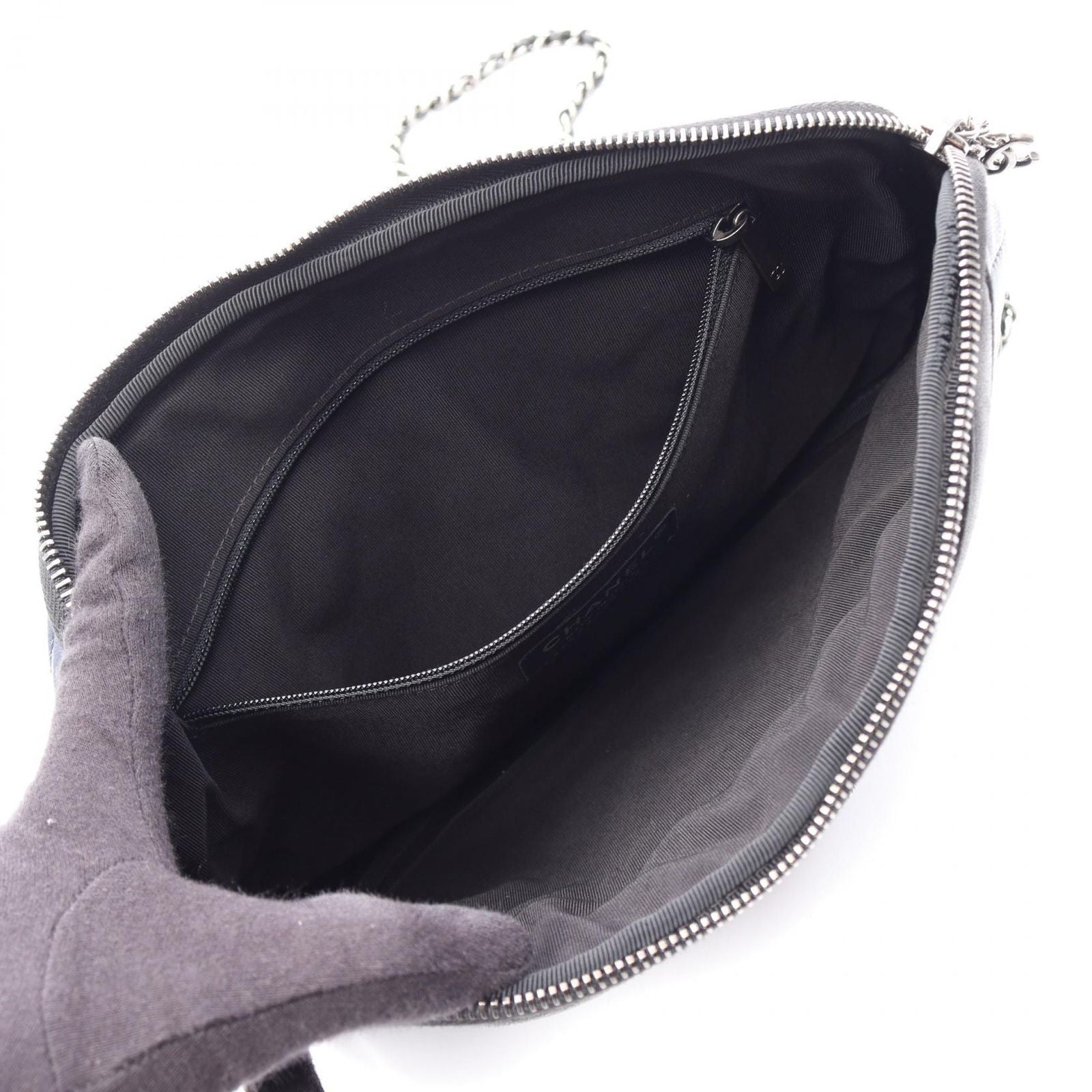 Chanel Shoulder Bag Girl Navy Black Lambskin Chain — view 3