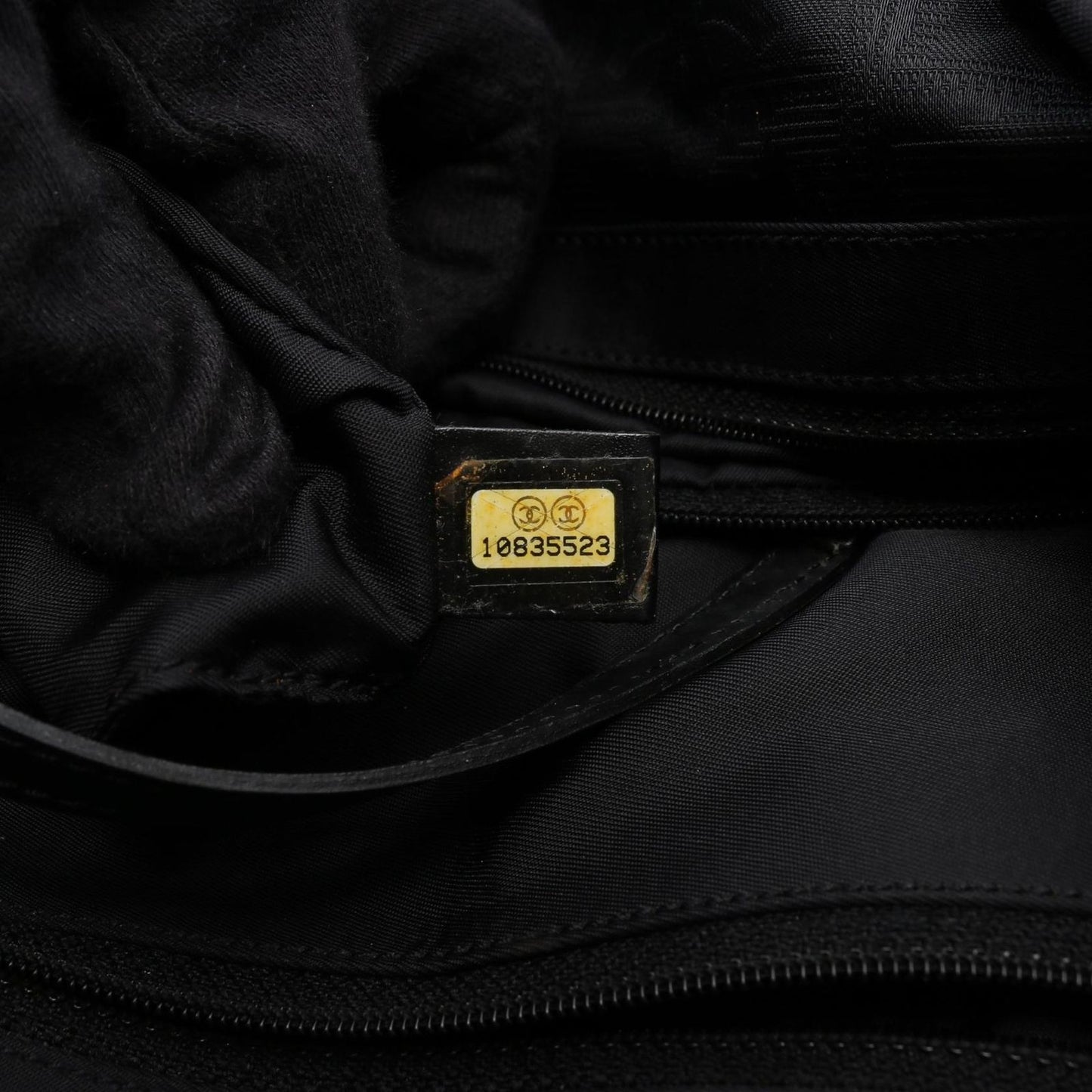 Chanel Tote New Travel Line Black Leather — view 5