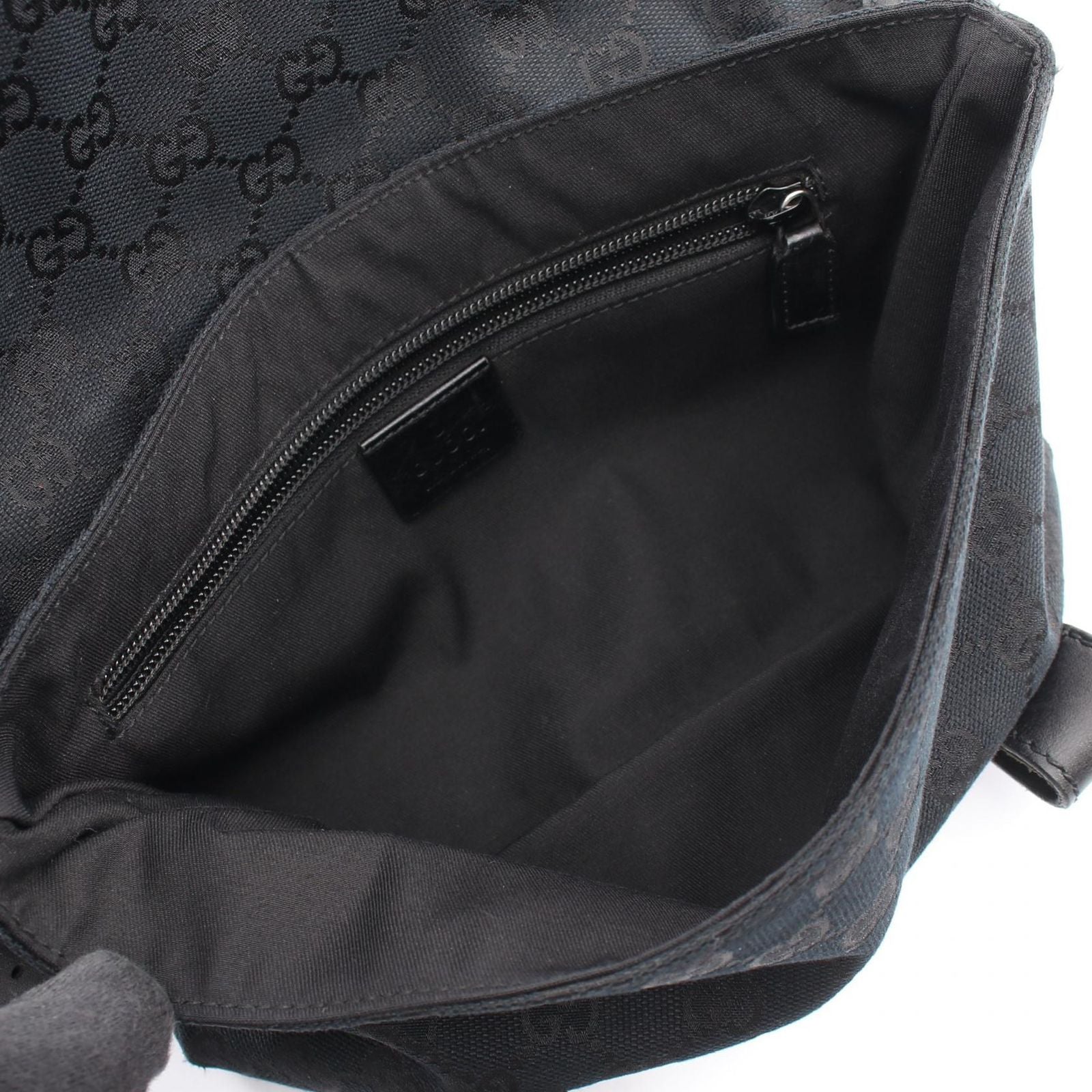 Gucci Waist Bag GG Canvas Black — view 3