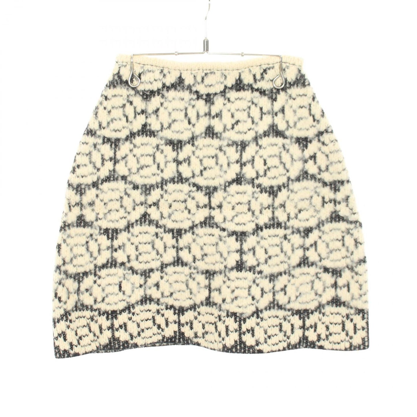 Chanel Skirt CC Logo Button Camellia Knit White Black Wool Vintage — view 2