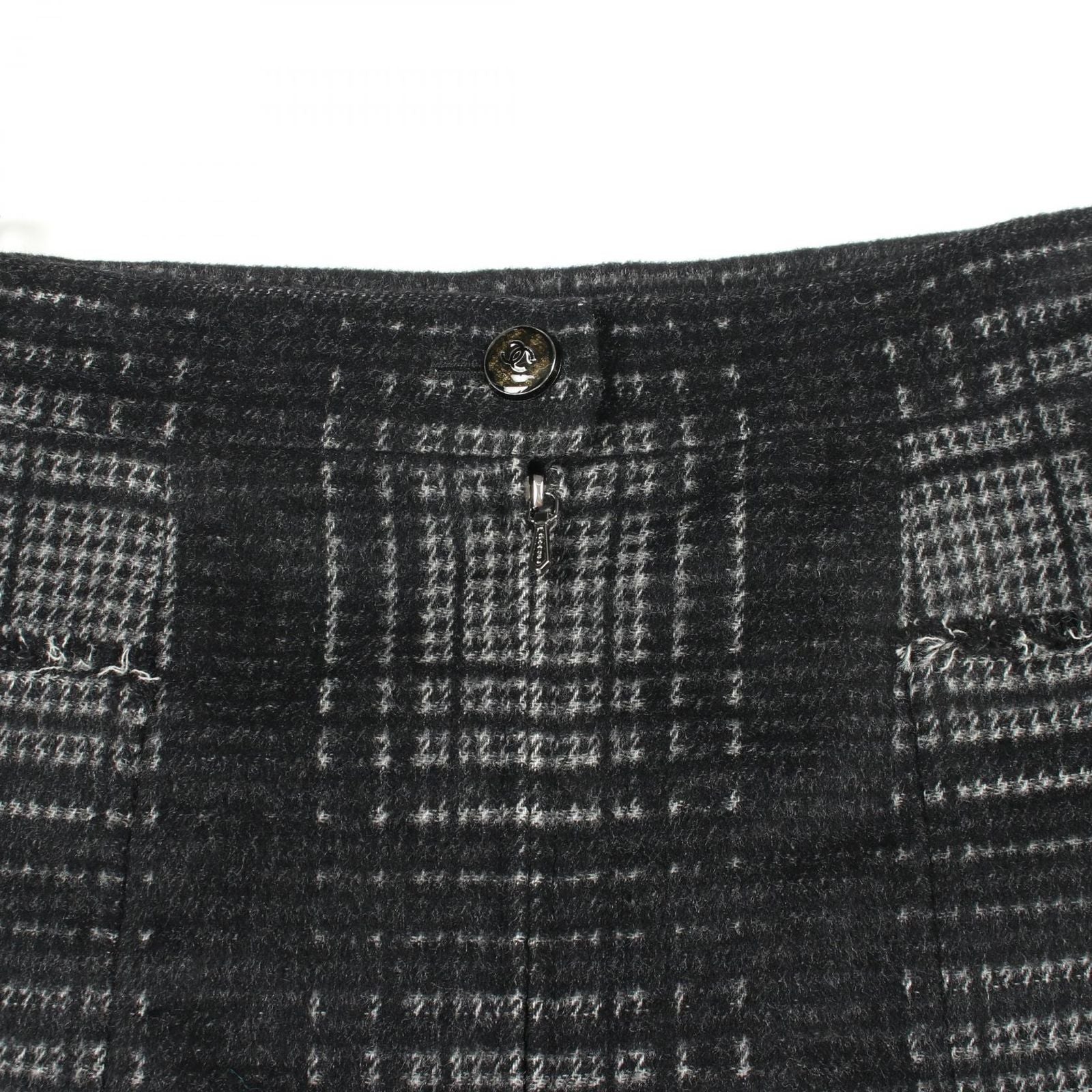 Chanel Skirt CC Logo Button Check Gray Wool — view 5