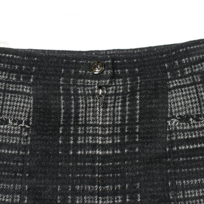 Chanel Skirt CC Logo Button Check Gray Wool — view 5