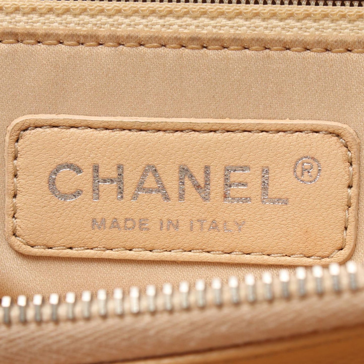 Chanel Tote Quilted Grand Shopping GST Beige Caviar Leather Chain — view 4