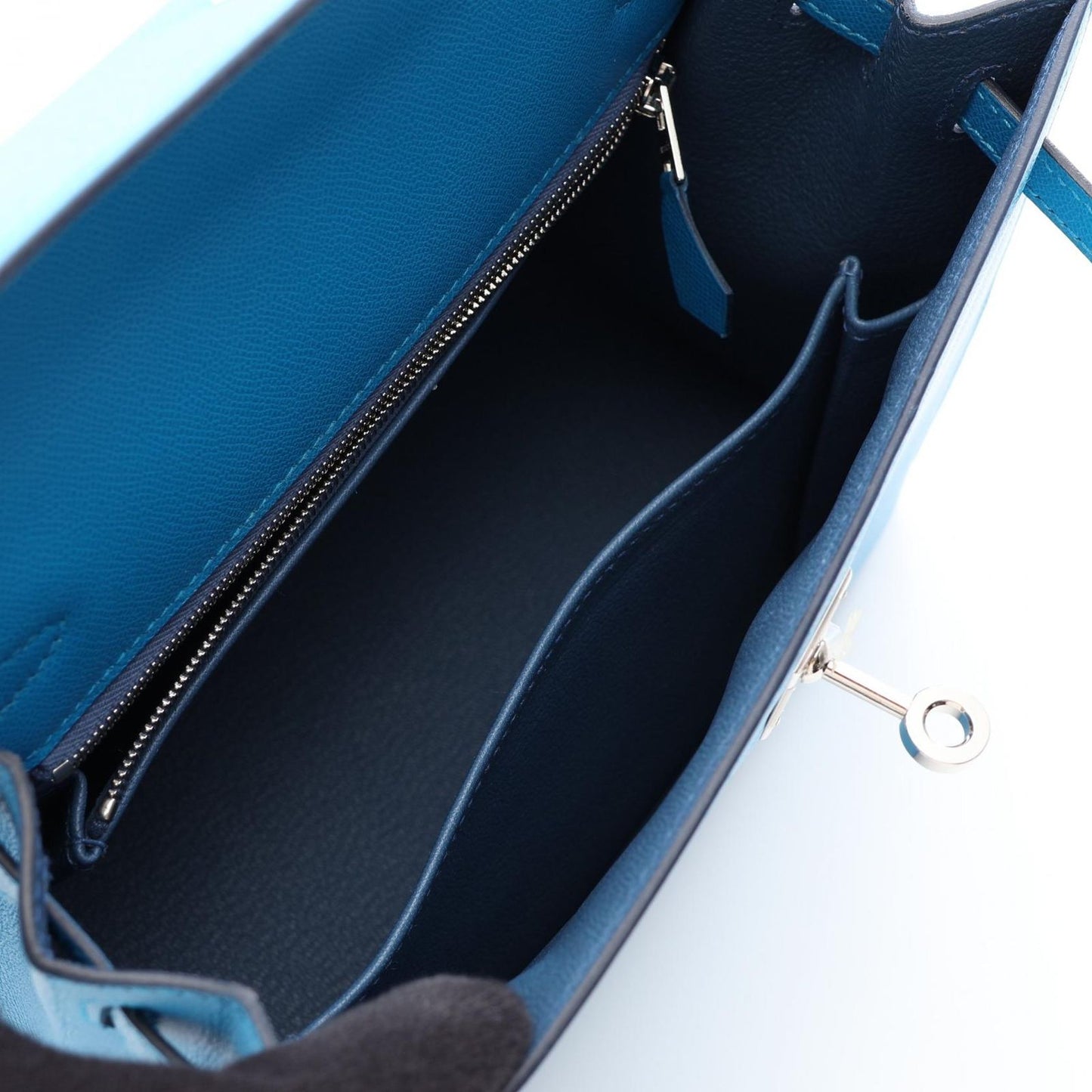Hermes Handbag Kelly 25 Blue Frida Roy 25 Verso — view 3